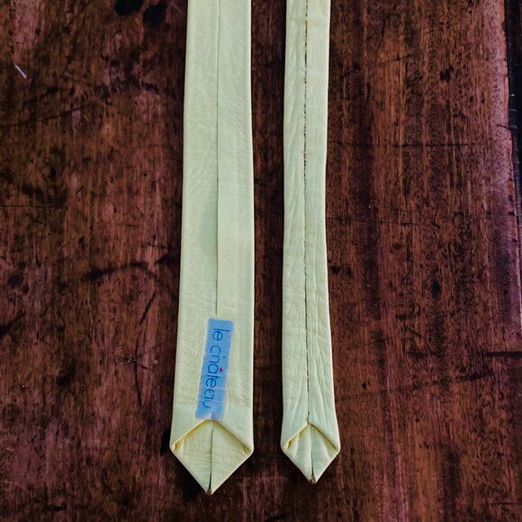 Vintage Le Chateau Unisex Skinny Yellow Leather Necktie - late 70s & 80s - Picture 5 of 11